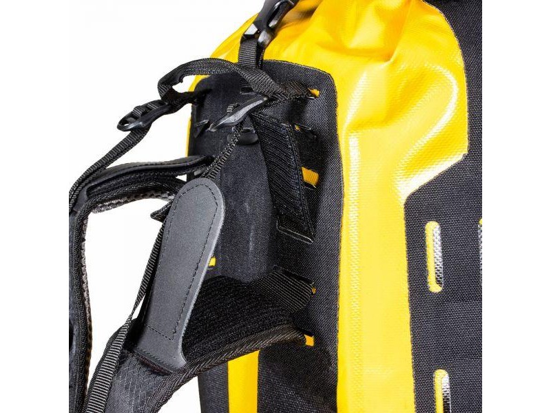Гермомешок - рюкзак Ortlieb Gear - Pack Black - Sunyellow 32 л